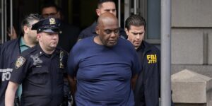 L’autore dell’attacco armato nella metropolitana di New York è stato condannato all’ergastolo