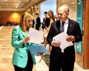 Meloni ricuce con Scholz. Strappo di Polonia e Ungheria