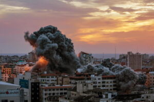 Hamas attacca Israele: sale a 250 il bilancio dei morti. Netanyahu: “Siamo in guerra