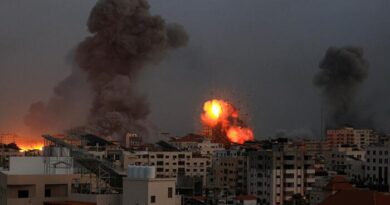 Oltre 900 le vittime in Israele. ‘Trovati morti al confine con Gaza 1.500 terroristi palestinesi’