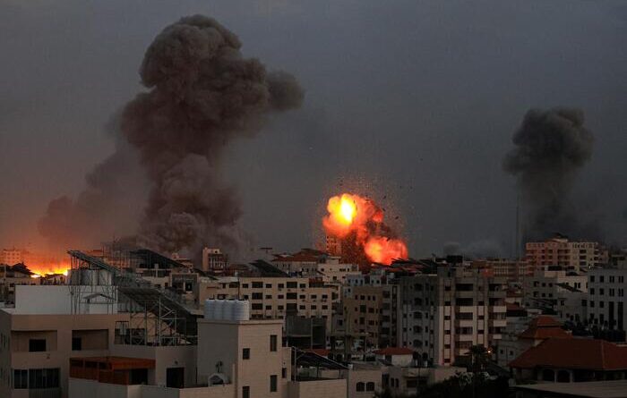 Oltre 900 le vittime in Israele. ‘Trovati morti al confine con Gaza 1.500 terroristi palestinesi’