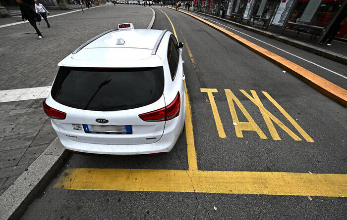 Usb, l’adesione allo sciopero dei taxi pari al 60-70%