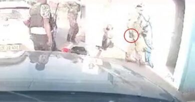 Israeliani giustiziati in un rifugio da una granata: i miliziani di Hamas uccidono chi fugge. E chi si nasconde