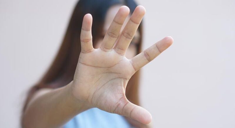 Ddl violenza donne: via libera in commissione Giustizia alla Camera, l’opposizione si astiene