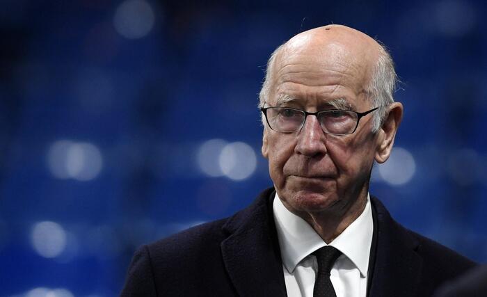 Il mondo piange Bobby Charlton, leggenda del calcio
