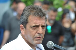 Argentina: Massa avanti, sarà ballottaggio con Milei