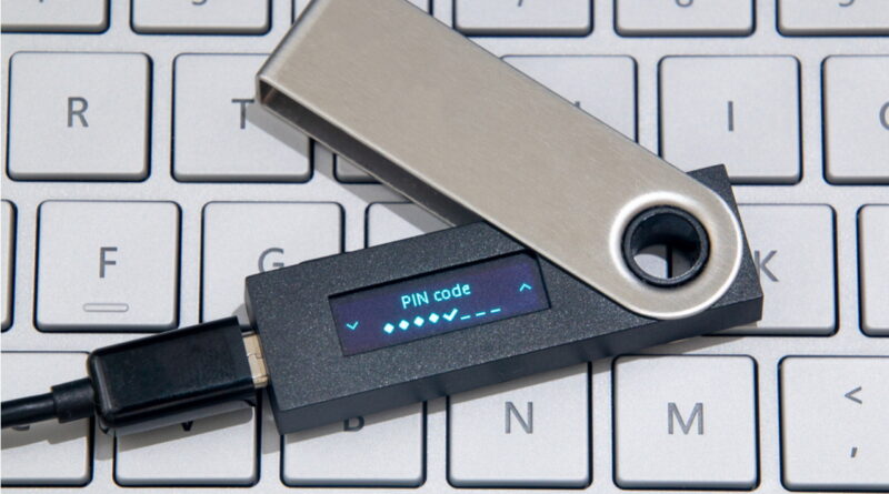 235 milioni in Bitcoin intrappolati in una chiavetta USB, il proprietario rifiuta l’aiuto degli hacker