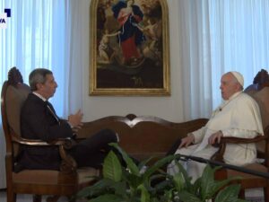 “Corriere” e “Repubblica” oscurano il Papa al Tg1 nonostante ascolti record