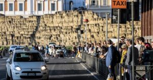 A Ferrara, Taranto e Torino taxi più cari sulle brevi distanze