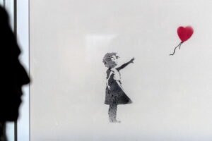 Sotto sequestro conservativo opere di Banksy in mostra a Lecce