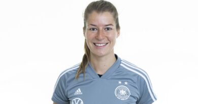 La squadra di calcio dell’Union Berlino ha nominato Marie-Louise Eta vice allenatrice: è la prima donna ad assumere questo ruolo nel massimo campionato maschile di calcio tedesco