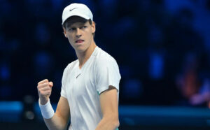 Finali Atp, Sinner batte Rune e salva Djokovic