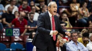 Ettore Messina alla Mourinho: “Ai vigliacchi schifosi che mi insultano rispondo: 35 tituli”