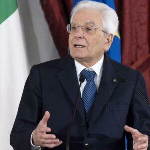 Mattarella: bambine e bambini hanno diritto alla pace, ma continuano a morire sotto le bombe