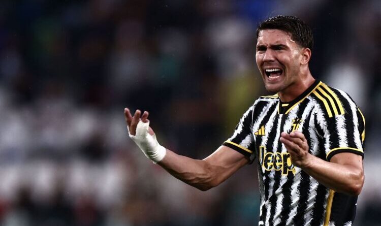 Juve, senti Di Canio: ‘Vlahovic non è intelligente calcisticamente’