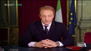 Crozza/Lollobrigida: “Diamo per legge a tutti i viaggiatori del Frecciarossa un’auto con autista”