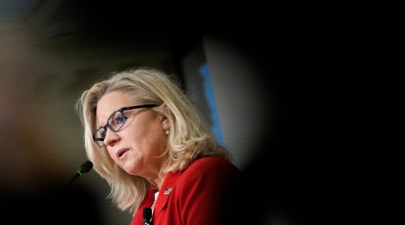 I dettagli più dannosi del libro di Liz Cheney sul GOP, il 6 gennaio e il “Gesù arancione”