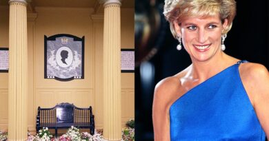 Charles Spencer visita il monumento di Althorp House dedicato alla defunta sorella Diana