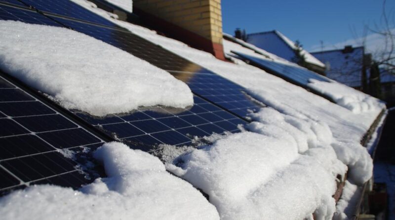 Ecco come usare al meglio il fotovoltaico anche d’inverno: i 12 suggerimenti dell’Enea