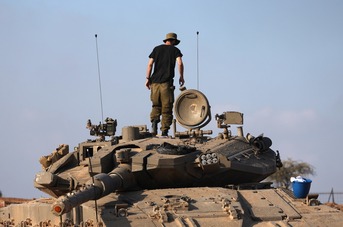 Gaza, gli attacchi israeliani proseguono per il secondo giorno