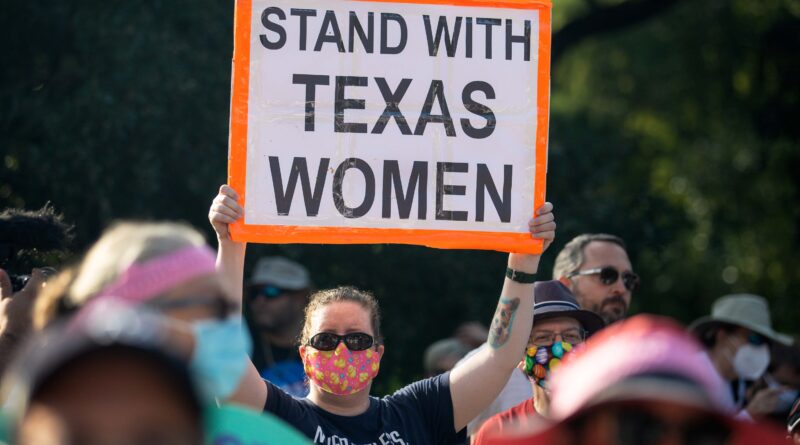 Il giudice del Texas permette alla donna di abortire nonostante una legge statale barbara le imponga di portare avanti una gravidanza non vitale che potrebbe lasciarla sterile