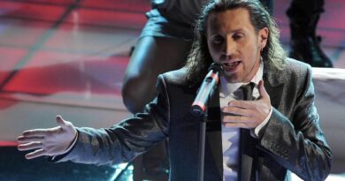 Povia: “Io, rifiutato a Sanremo perché ho appoggi o amicizie influenti”