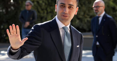 Di Maio fa ironia, ‘solidarietà a Meloni, non protetta da staff’