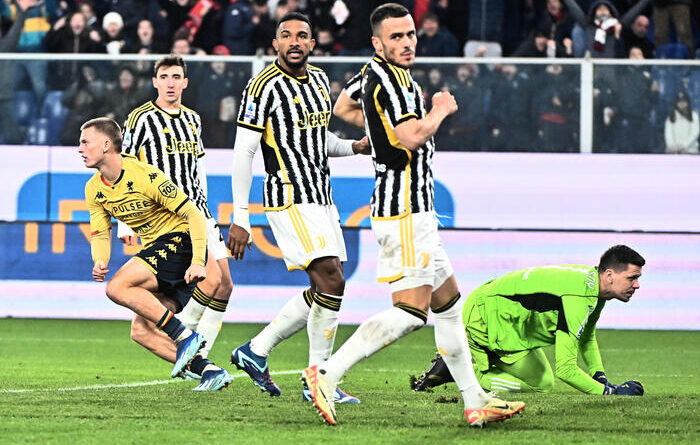 Gudmundsson risponde a Chiesa, finisce 1-1: il Genoa frena la Juve