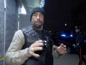 “Ti squaglio nell’acido”: e Brumotti rischia il licenziamento
