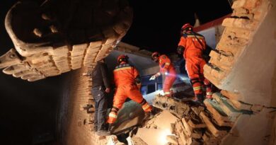 Cina, sale ad almeno 118 morti il bilancio del sisma nel Gansu
