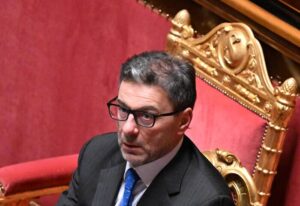 Il Pd e tutte le opposizioni: ‘Necessaria e urgente informativa di Giorgetti in commissione’