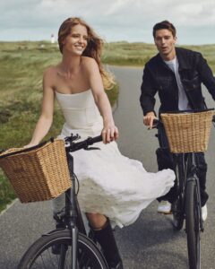Abby Champion e Patrick Schwarzenegger si sono fidanzati dopo 7 anni di relazione