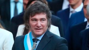 Deregulation Argentina, Milei si vende il calcio: l’assurda idea e le proteste