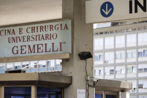 Ingoia parte di giocattolo, muore un bimbo di 2 anni a Roma