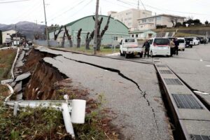 Terremoto di magnitudo 7.6 in Giappone, ‘La minaccia dello tsunami in gran parte superata’