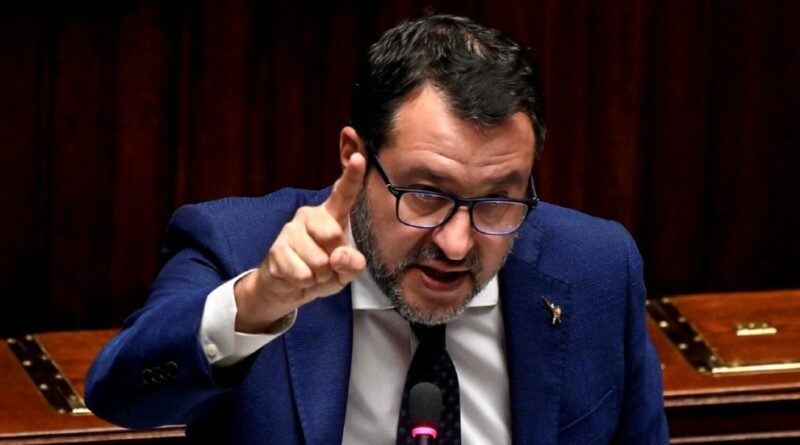 Matteo Salvini annuncia: “Non mi candido alle Europee”. E su Vannacci: “Mi piacerebbe inserirlo nelle nostre liste”