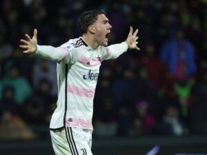 Il Milan è vivo, la Juve soffre. Ma la vergogna è il papà boxeur