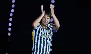 Napoli, arriva la decisione di Conte: Milan alla finestra