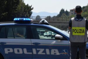 Donna accoltellata in autogrill a Natale, fermato l’ex marito