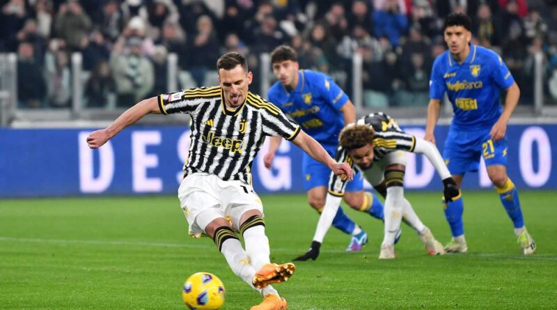 Juve, Milik: ‘Contento per aver passato il turno e per la tripletta’