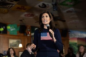 Sondaggio in Iowa: quasi la metà degli elettori di Nikki Haley preferisce Biden a Trump
