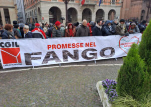 Meloni a Forlì incontra von der Leyen, i manifestanti gridano: ‘Rispetto, è solo una passerella’