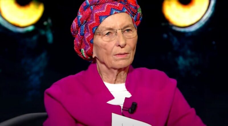 Emma Bonino, caduta e rottura del femore per la leader di +Europa. “Già operata, da lunedì il recupero”