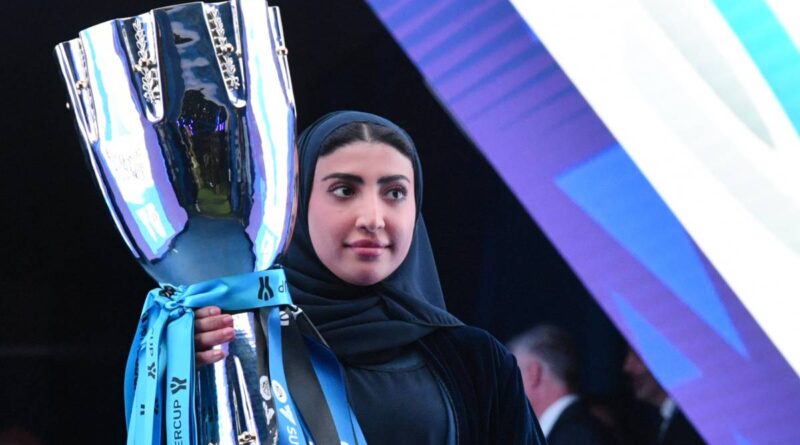 “Quel velo islamico simbolo di oppressione”: bufera prima della Supercoppa: cos’è successo