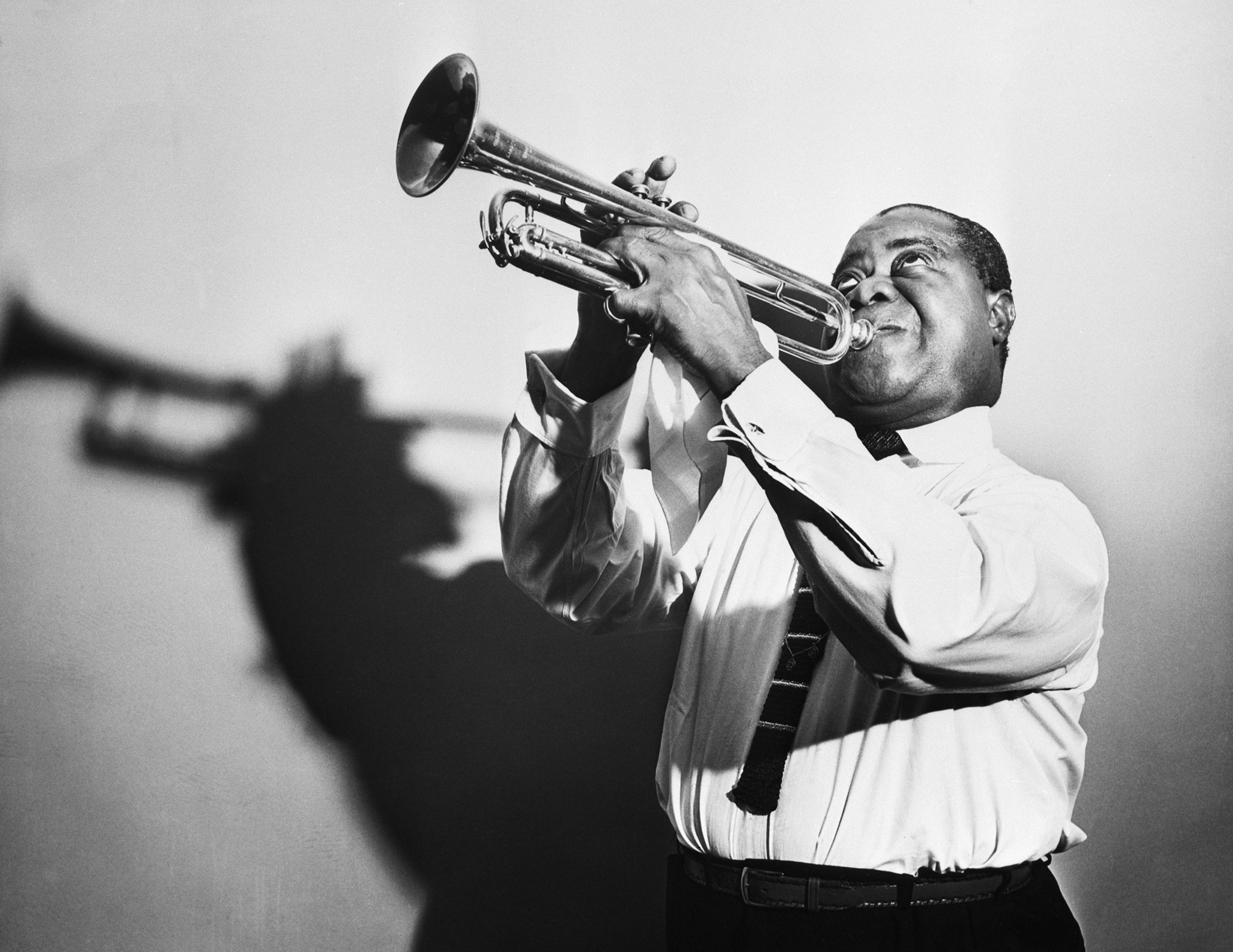 Quando sorridi: Sunny Side of the Street di Louis Armstrong