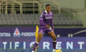 Cagliari, Yerri Mina è arrivato. E ora corsa per Barak