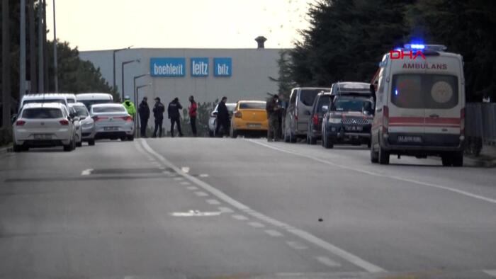 La polizia di Istanbul libera gli ostaggi e arresta l’aggressore Pro Gaza