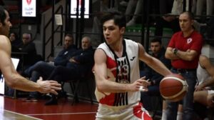 Collegno Basket lotta, ma cede contro Borgomanero