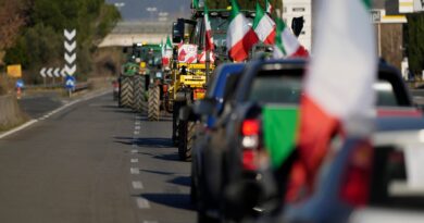 Trattori alle porte di Roma, domani la data della protesta. L’appello: “Amadeus ci ospita a Sanremo”