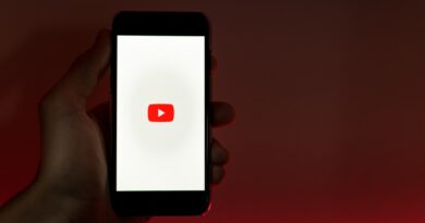 YouTube e il feed a colori: la curiosa novità in fase di test